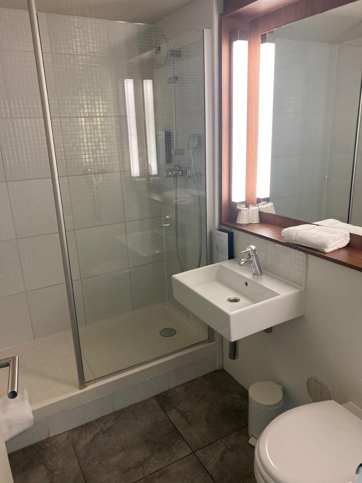 B&B Hotel Saint-Witz Roissy Экстерьер фото